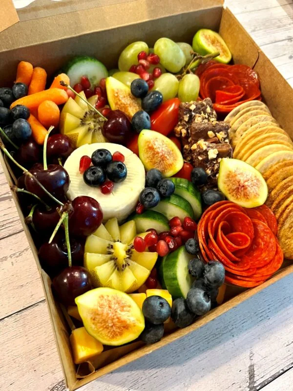 Party Box Traditional from side